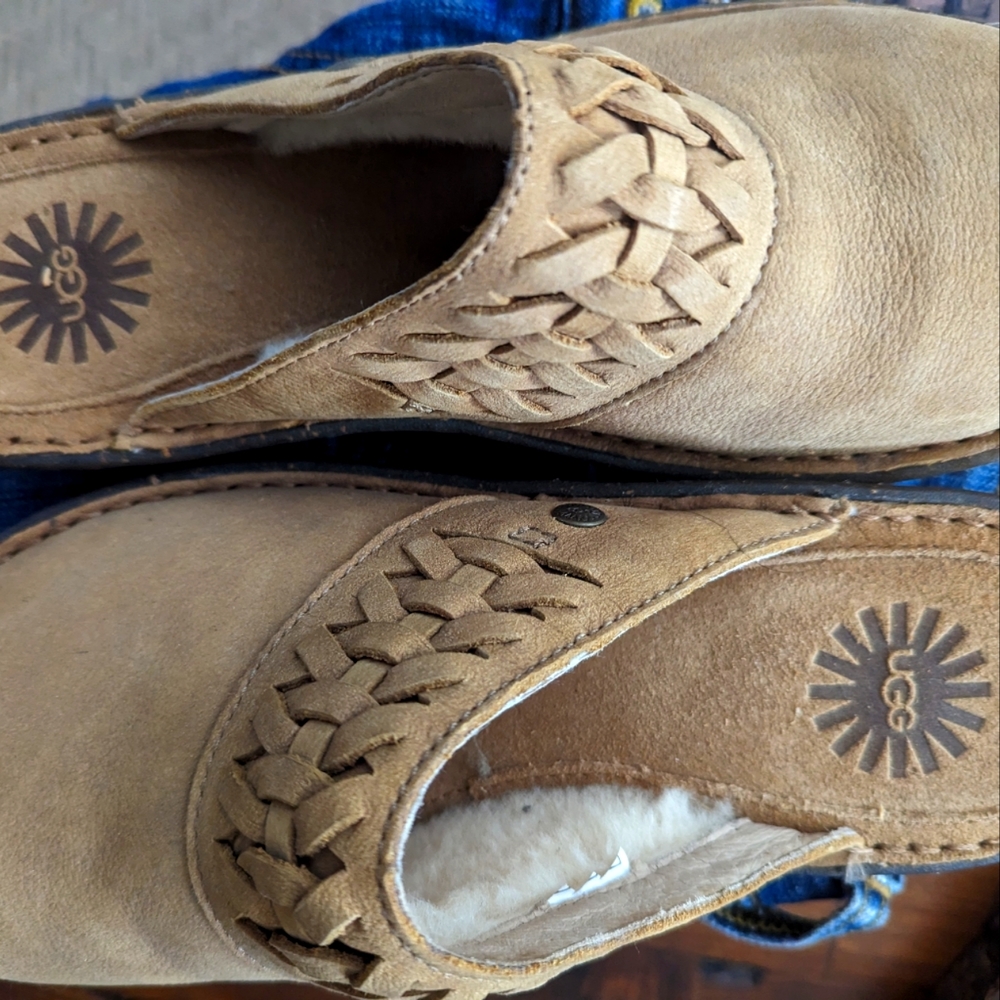 Women's Tan Slip-On Shoes